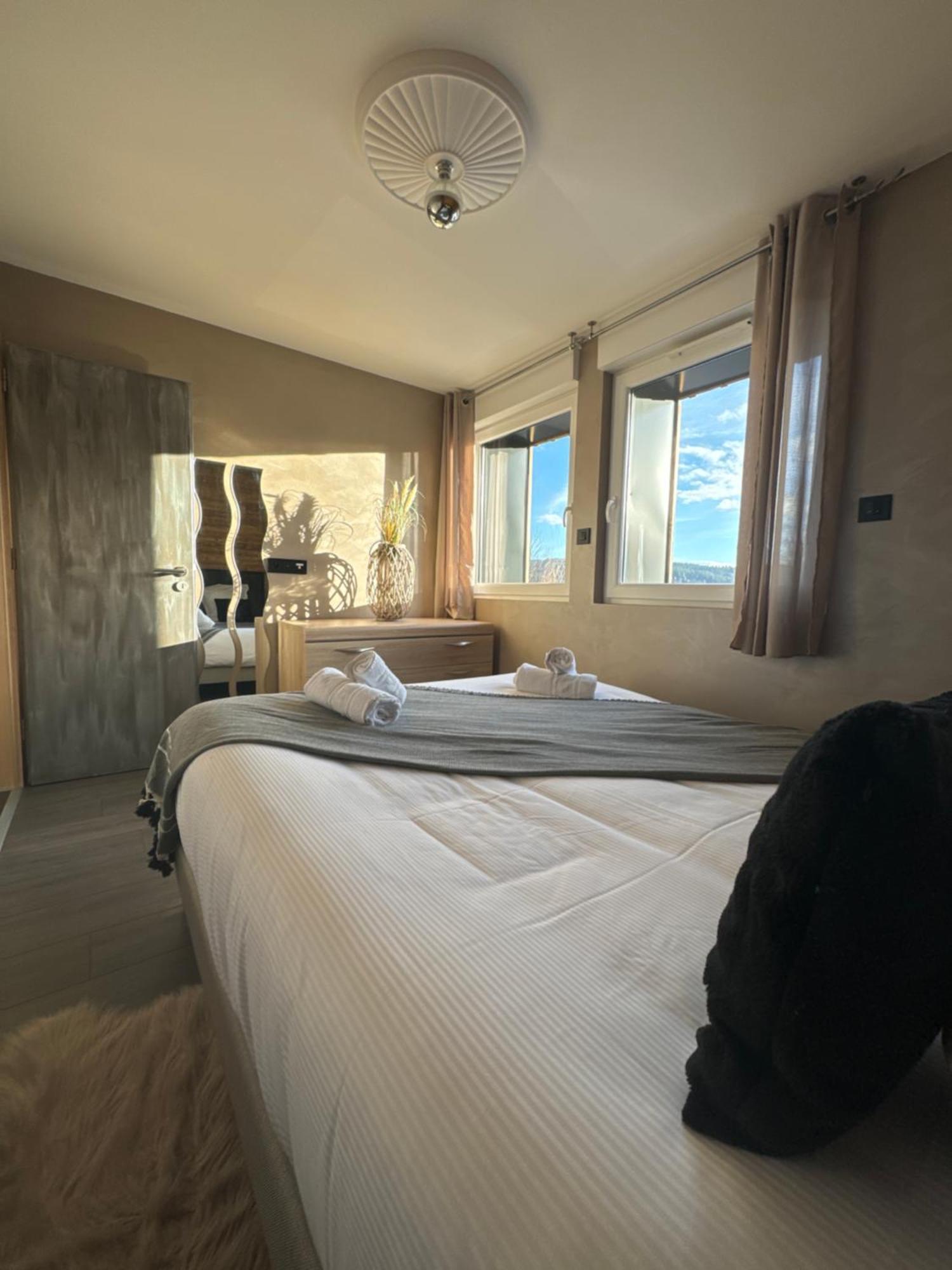 La Reine Pour Deux Personnes Avec Magnifique Vue Et Jacuzzi Gerardmer